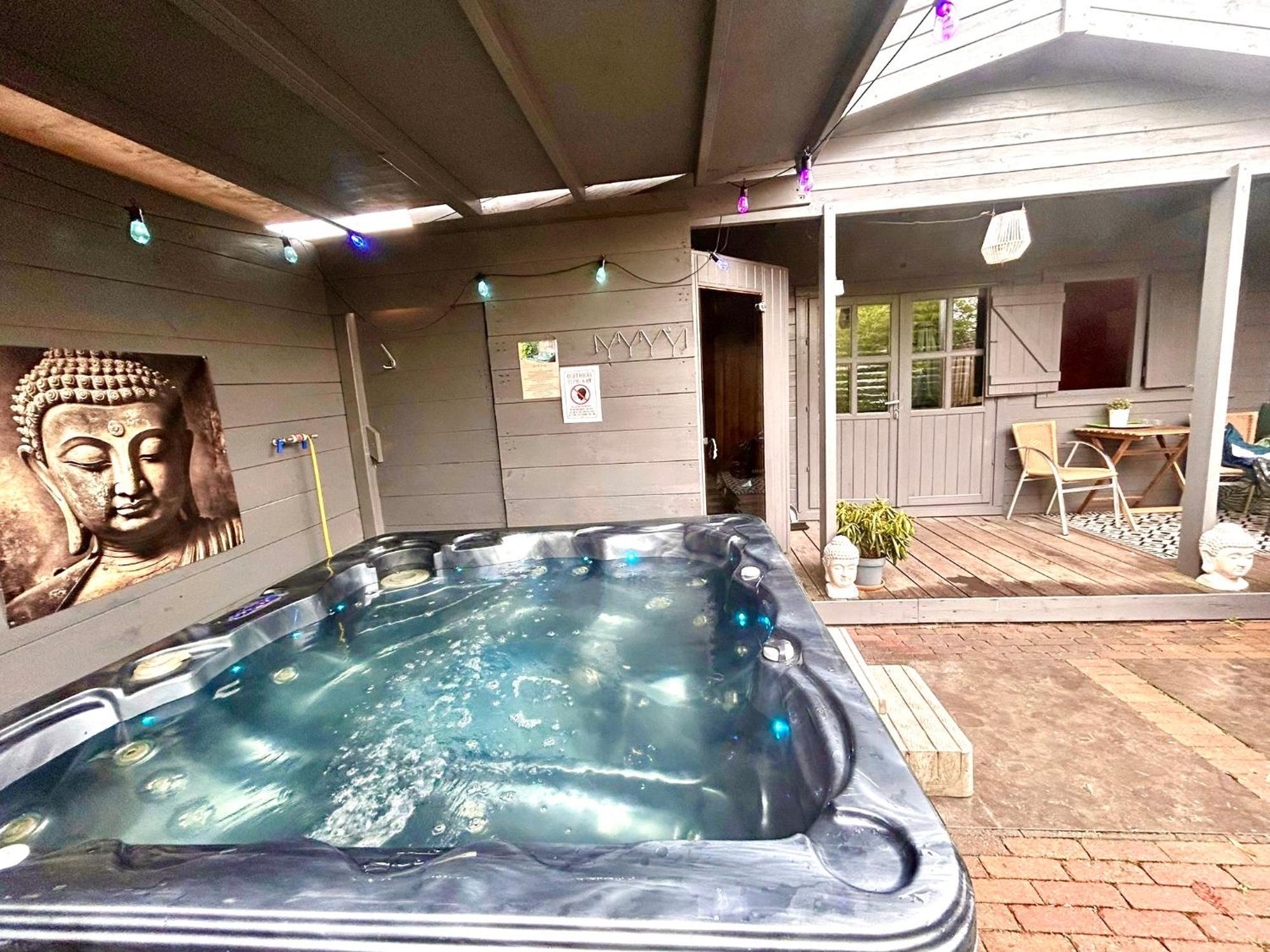 Buddha Style Family House & Jacuzzi & Sauna Near Amsterdam Vijfhuizen Extérieur photo