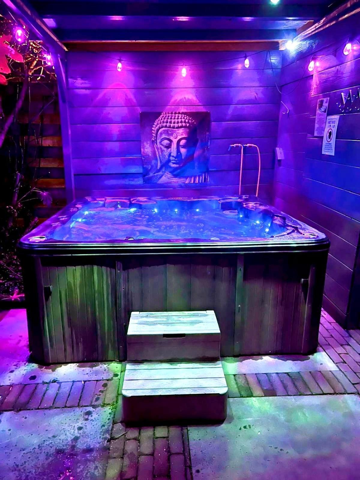 Buddha Style Family House & Jacuzzi & Sauna Near Amsterdam Vijfhuizen Extérieur photo